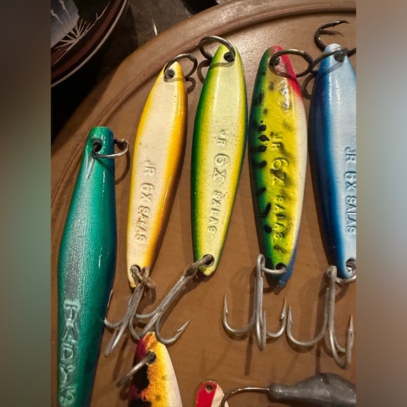 16 Plus Lot of Deep Sea Fishing Lure Lot - Picture 6 of 7